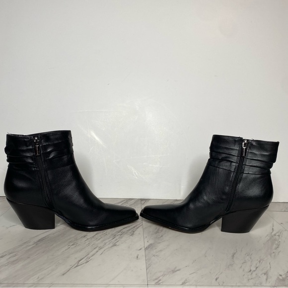 Vince Camuto Nerlinji Black Leather Bootie 7M - Picture 5 of 15